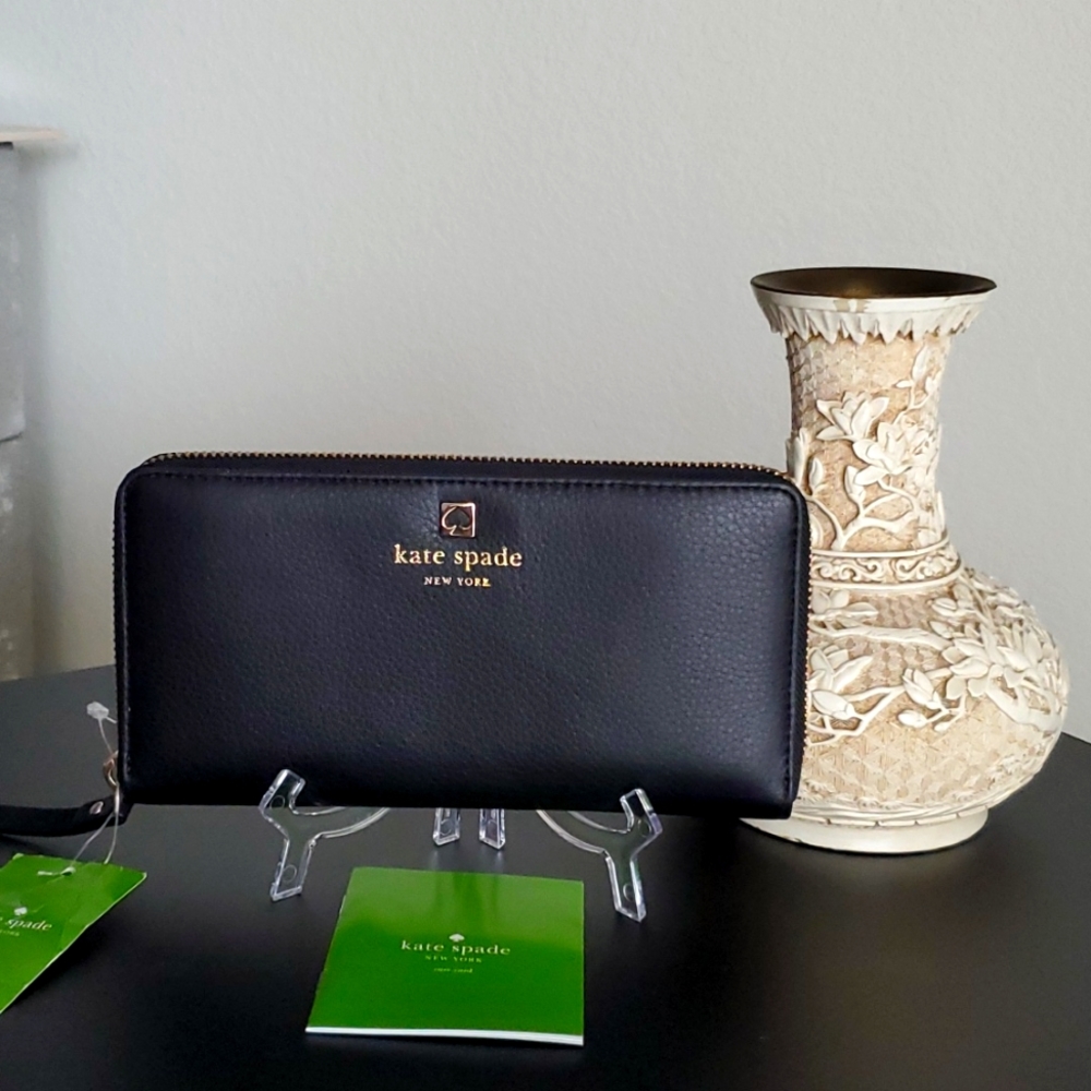 Kate Spade neda zip around Wallet